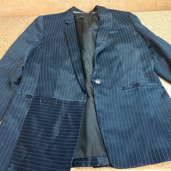 Banana Republic Navy Blue Pinstripe Suit Size 10 - Picture 1 of 11